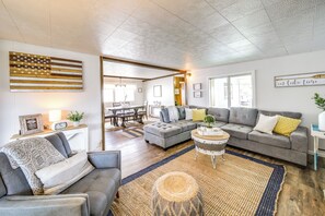 House (2 Bedrooms) | Interior - Seven Bays Vacation Rental on Lake Roosevelt! (Davenport)