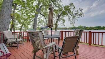 Rumah (Multiple Bedrooms) | Bagian depan properti