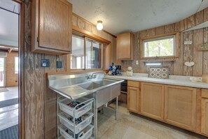 Casa (Multiple Bedrooms) | Parte interna