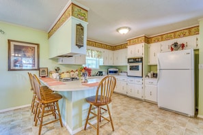 House (4 Bedrooms) | Interior