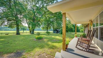 House (4 Bedrooms) | Front of property