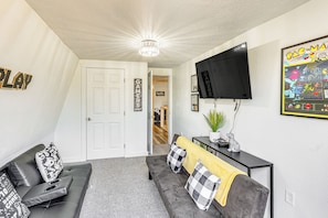 House (5 Bedrooms) | Interior