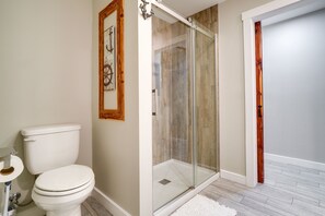 Ferienhaus (1 Bedroom) | Badezimmer | Dusche