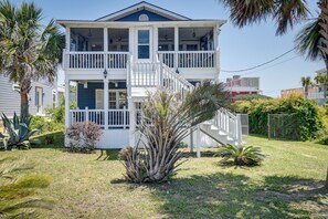 Interior - Walk to Water: Coastal-chic Home Near Myrtle Beach (North Myrtle Beach)