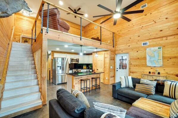 House (2 Bedrooms) | Front of property - 3 Mi to Lake Harney: Home on 6 Acres w/ Fire Pit (Geneva)