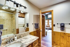 Casa (2 Bedrooms) | Interior