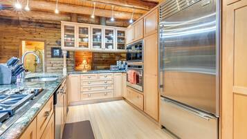 Cottage (4 Bedrooms) | Interior