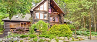 Magical Metamora Cottage w/ Fire Pit, Pond, Deck!