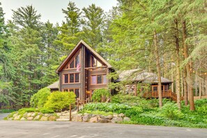 Cottage (4 Bedrooms) | Front of property