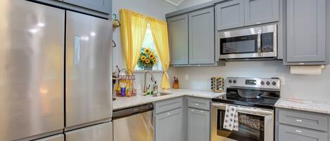 House (2 Bedrooms) | Interior