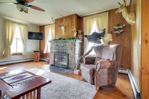 House (2 Bedrooms) | Interior