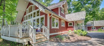 Lakefront Michigan Retreat w/ Private Dock