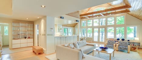 Cottage (2 Bedrooms) | Interior