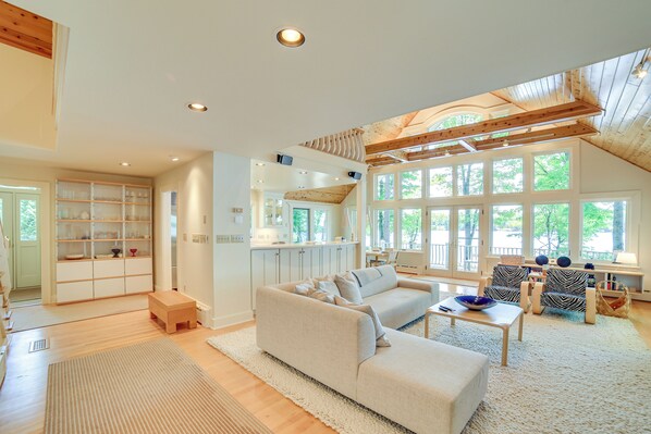 Cottage (2 Bedrooms) | Interior