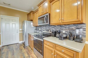 House (3 Bedrooms) | Interior