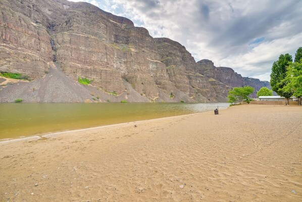 Apartment (1 Bedroom) | Interior