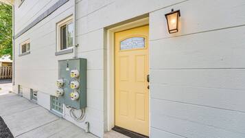 Apartment (1 Bedroom) | Interior