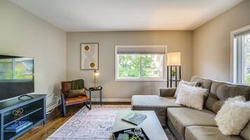 Apartment (1 Bedroom) | Interior