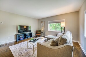 Apartment (1 Bedroom) | Interior