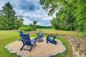 House (2 Bedrooms) | Interior - Historic Home on Farm, 15 Mi to Williamsport! (Jersey Shore)