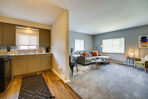 Pet-friendly Vacation Rental Apt Near Bishop Park!