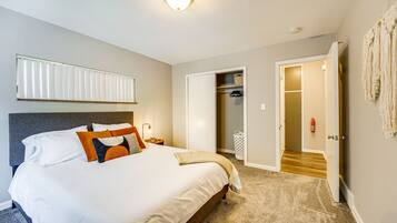 1 bedroom, iron/ironing board, bed sheets