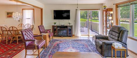 Apartment (2 Bedrooms) | Front of property