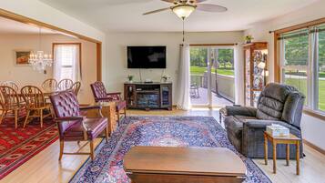 Apartment (2 Bedrooms) | Front of property