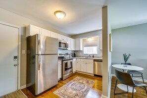 Lägenhet (1 Bedroom) | Eget kök | Mikrovågsugn, ugn, spishäll och diskmaskin