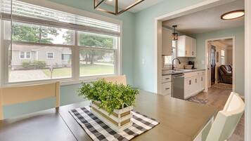 Cottage (2 Bedrooms) | Interior