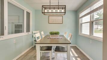 Cottage (2 Bedrooms) | Interior
