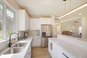 House (3 Bedrooms) | Interior - Airy Dayton Vacation Home w/ Deck + Private Yard! (Dayton)