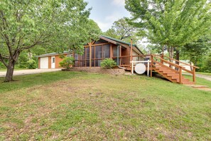 Exterior - Family-friendly Lake Getaway w/ Dock Near KC! (La Cygne)