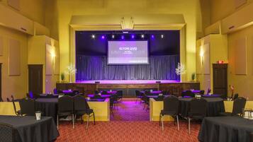 Apartment (0 Bedroom) | Interior