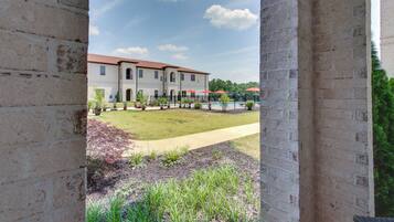 Apartment (0 Bedroom) | Interior