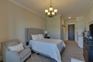 Apartment (0 Bedroom) | Interior - Loretto Vacation Rental: 7 Mi to State Park! (Loretto)