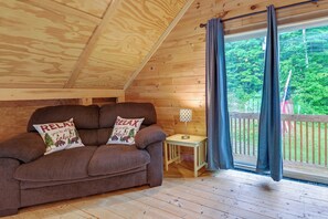 House (3 Bedrooms) | Interior - Cozy South Bay Cabin w/ Lake & Mountain Views (Clemons)