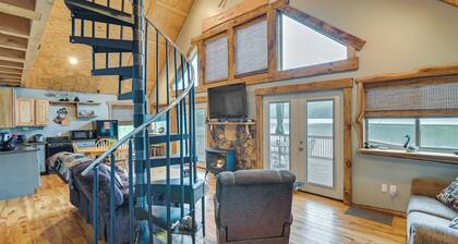 Cozy South Bay Cabin w/ Lake & Mountain Views
