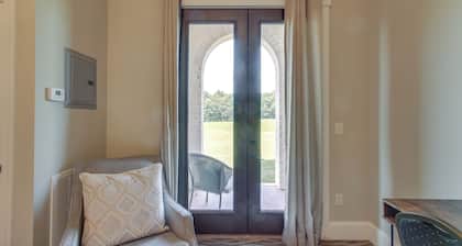 Keestone Studio With Resort Amenities!