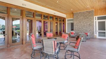 Apartment (0 Bedroom) | Interior