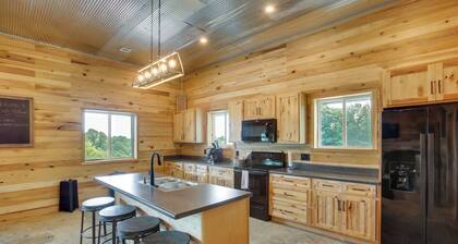 Burkesville Cabin, 3 Mi to Dale Hollow Lake!