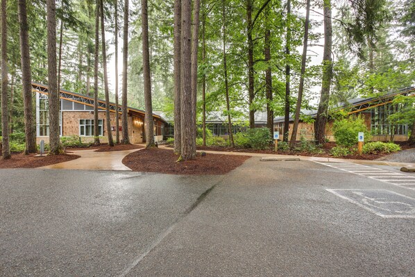 Interior - Newly Built Maple Valley Vacation Rental w/ Patio! (Maple Valley)