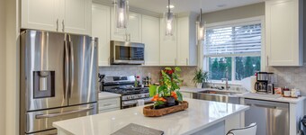 Newly Built Maple Valley Vacation Rental w/ Patio!