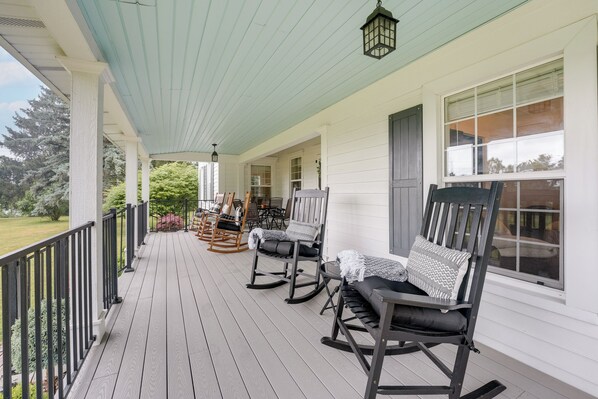 House (3 Bedrooms) | Interior - Wolcottville Farmhouse: 18 Mi to Shipshewana (Wolcottville)