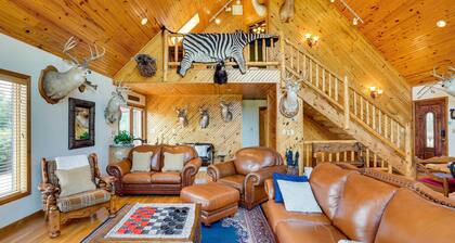 Pet-friendly Vienna Cabin w/ Screened-in Porch!