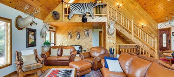 Pet-friendly Vienna Cabin w/ Screened-in Porch!