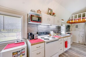 House (1 Bedroom) | Interior