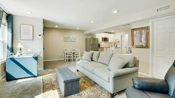 Apartment (0 Bedroom) | Front of property