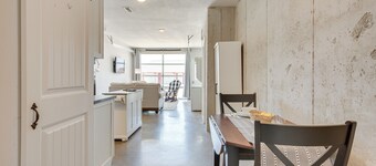 夕陽美景之家：距史密斯維爾湖 1 英里！