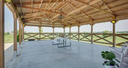 Sunset View Home: 1 Mi to Smithville Lake!